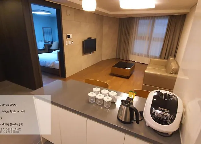 Plea De Blanc & 4* Pusan