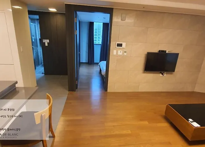 Hotel Plea De Blanc & Pusan